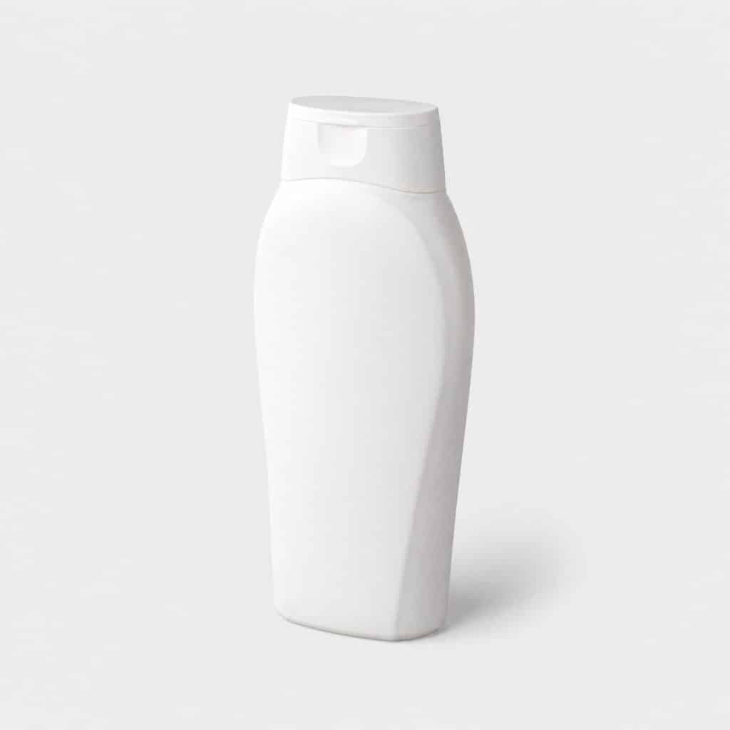 Flacon de shampoing antipelliculaire à la pyrithione de zinc